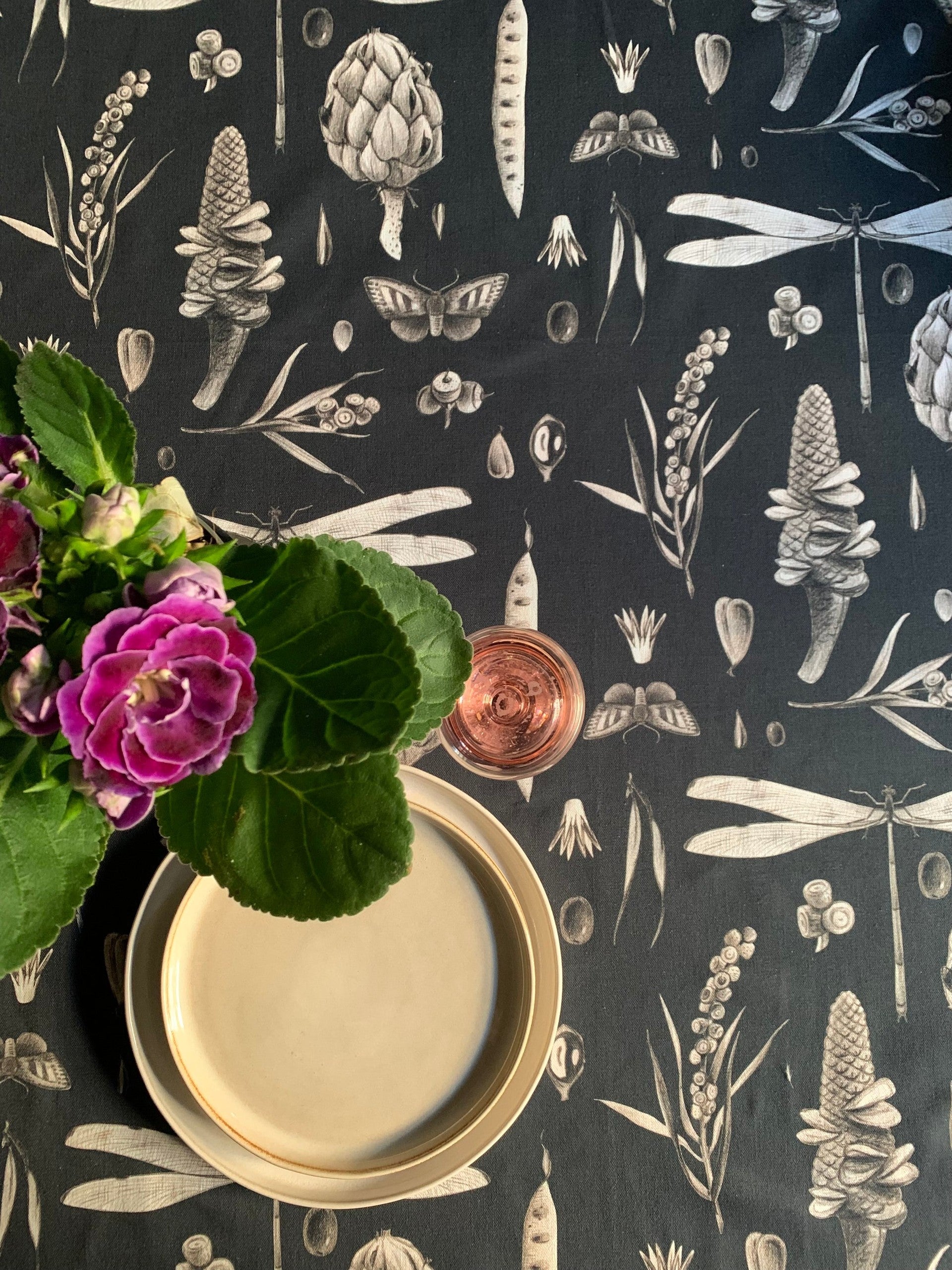 Rectangular Tablecloth - Seeds Carbon